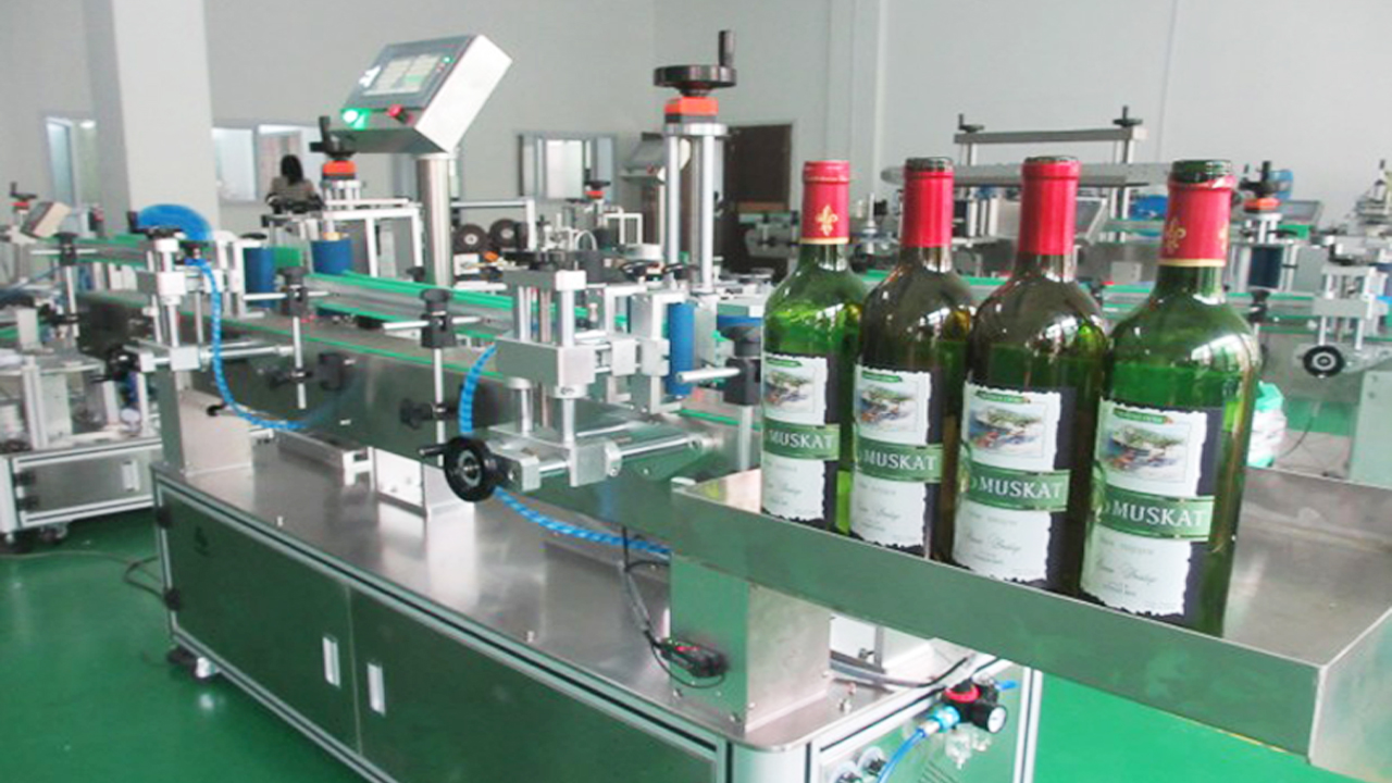 round glass bottles plastic container wine labeling machine double heads body neck labeler equipment