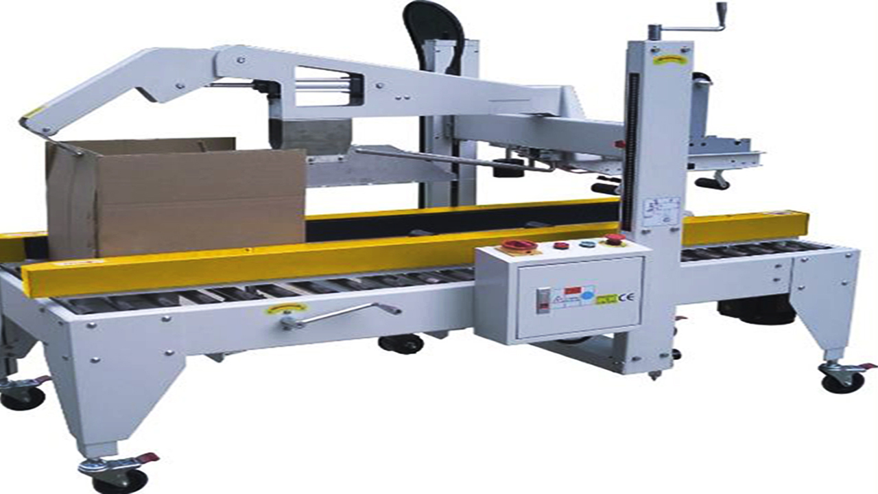 Semi automatic Carton Flaps Folding Machine carton baxes sealer equipment with adhesive tapes foldin