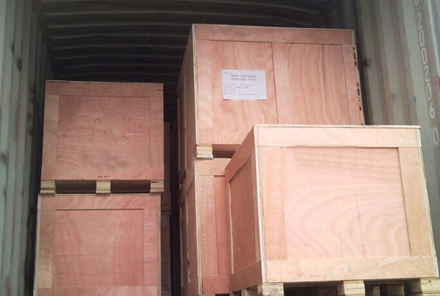 wooden case packing for filling sealing packing machine.jpg