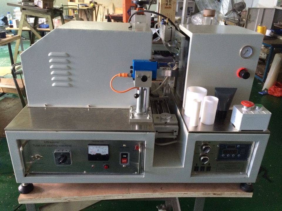 ultrasonic tubes sealer equipment model YX-005.jpg