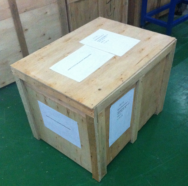 wooden case packing for syringe labeling machine.jpg