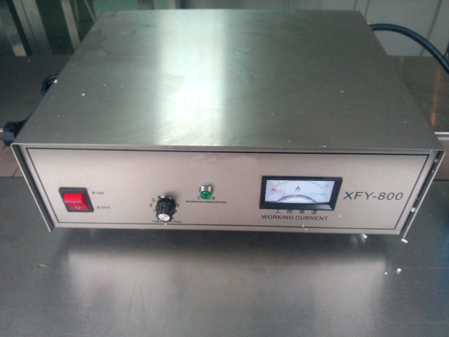 induction sealing machine.jpg