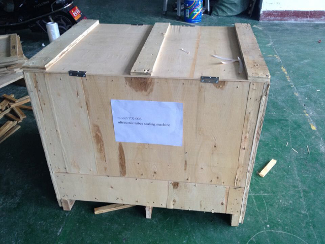 sealing machine in case for New zealand customer.jpg