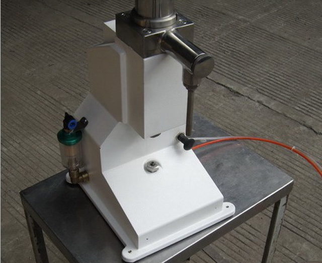 close shot for pneumatic filling nozzles.jpg