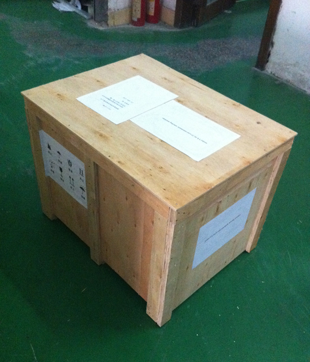 labeling machinery model YX-LM510 Packaging in case.jpg
