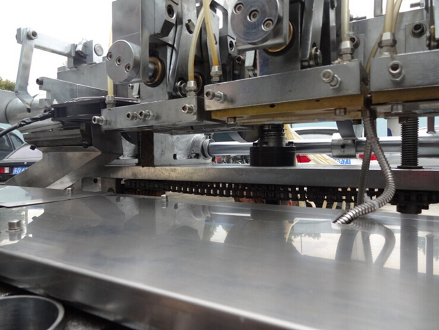 sealing cutting parts for machines.jpg