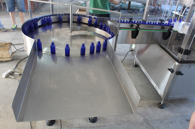 turntable for feeding bottles.jpg