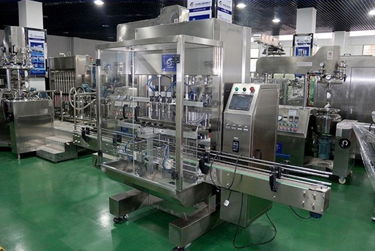 linear liquid filling machine automatic pneumatic servor motor filler equipment juice water wine low