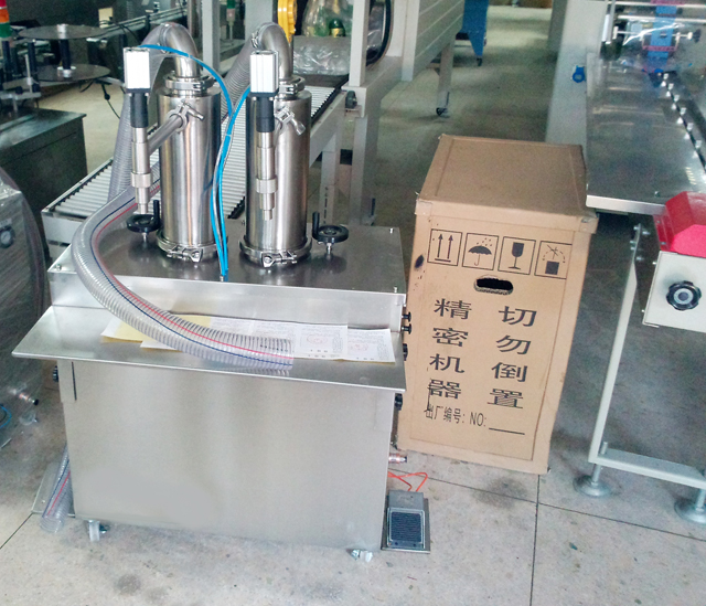 Vertical filling machine double heads 2000ml cream filler equipment semi automatic filling machine