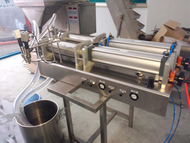 pneumatic filler machinery semi automatic.jpg