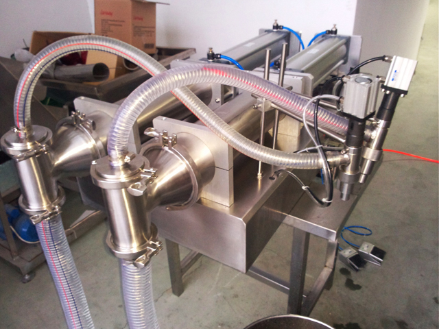double heads 1-5L filling machine for thick viscosity materi
