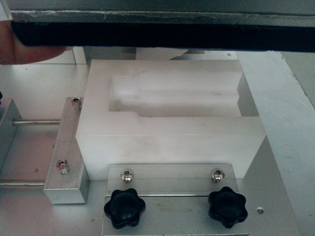 close shot for mould in labeling machine.jpg