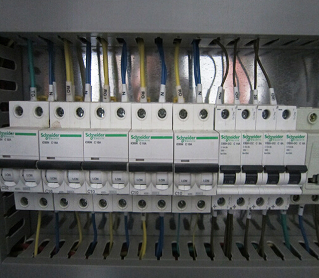internal structure for labeling machines.jpg