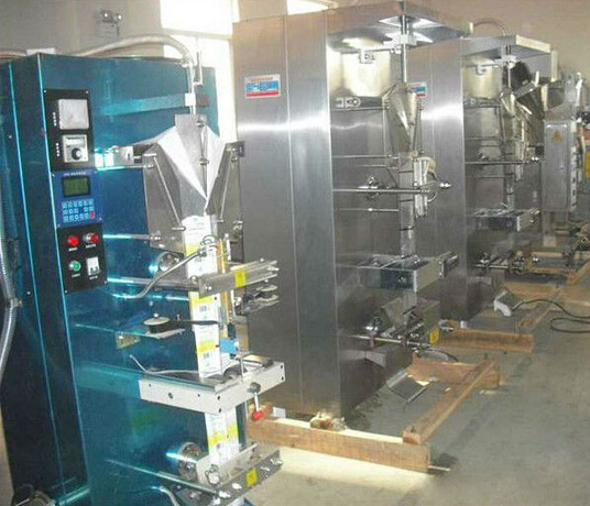 LIQUID WATER packing equipment.jpg