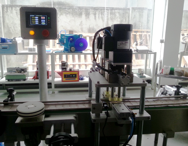 inline screw capping machine for cream jars shampoo bottles manual feeding caps screw capper equipme