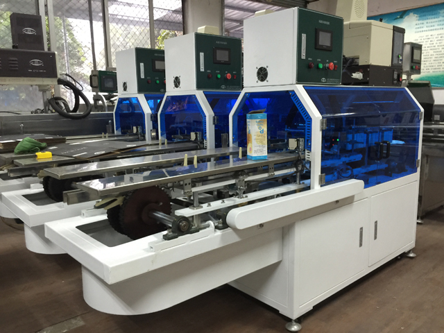 hotmelt glue sealing machine in stock.jpg