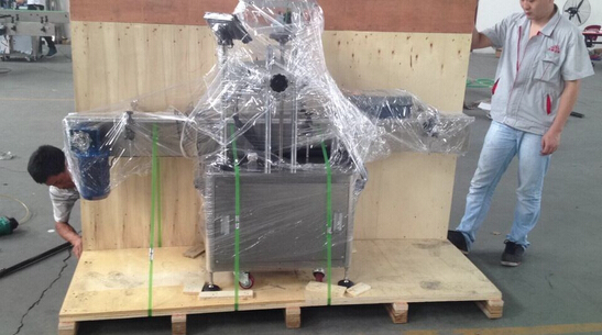 fully automatic Small Bottles liquid Filling capping Machine M��quina de llenado tapado